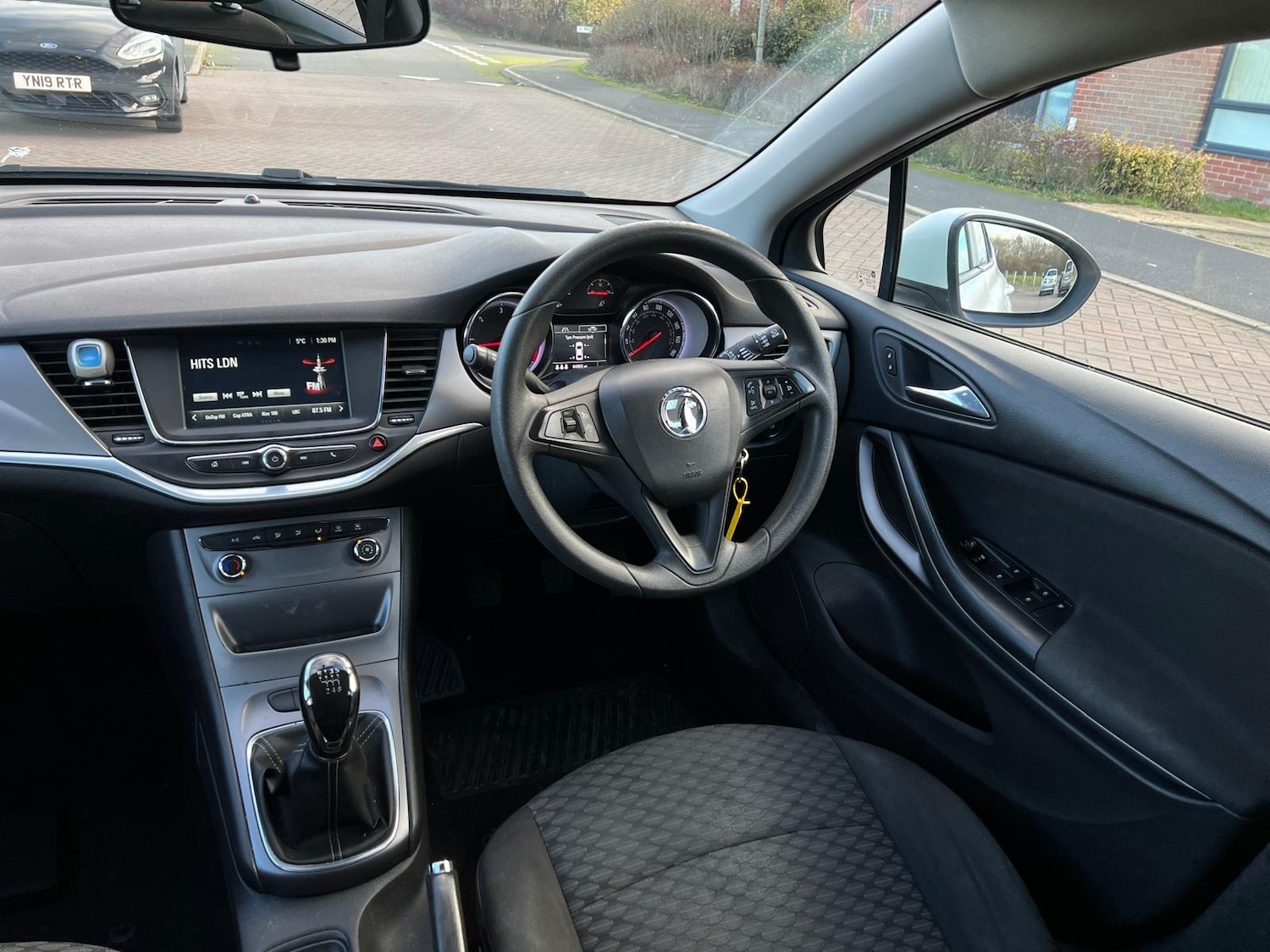 Used Vauxhall Astra 2015 for sale - 77050523: Photo 36