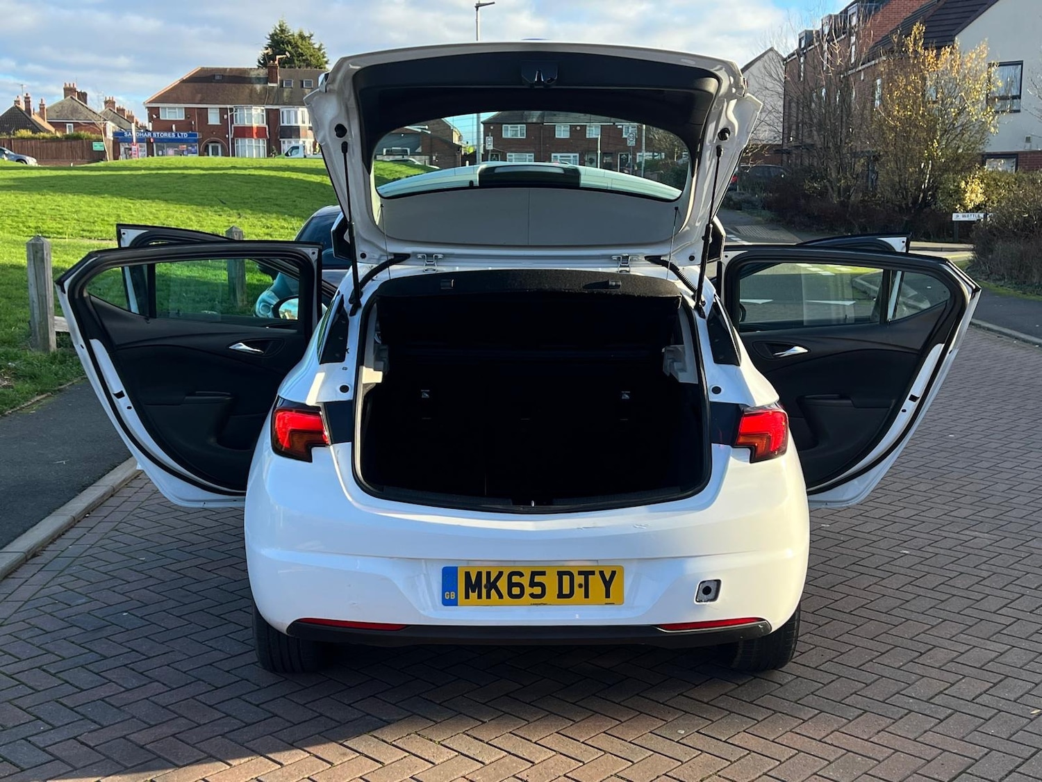 Used Vauxhall Astra 2015 for sale - 77050523: Photo 46