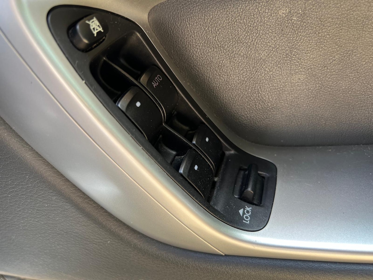 Used Subaru Legacy 2007 for sale - 77041030: Photo 39