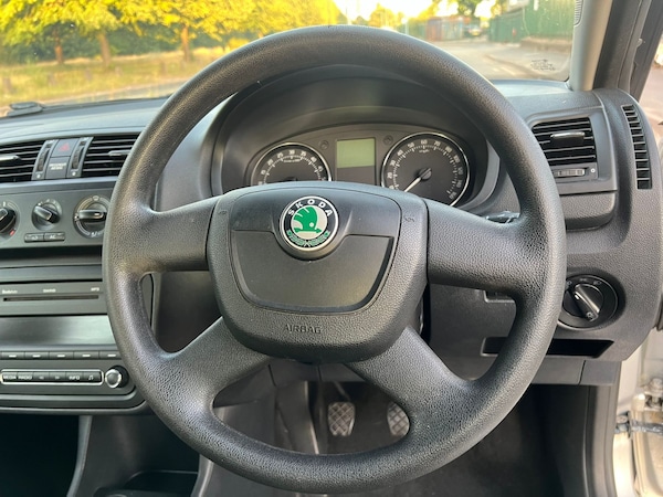 Used Skoda Fabia 2011 for sale - 76176115: Photo 13