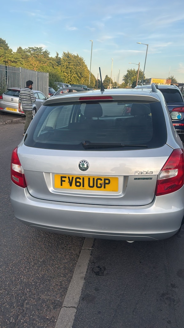 Used Skoda Fabia 2011 for sale - 76176115: Photo 3