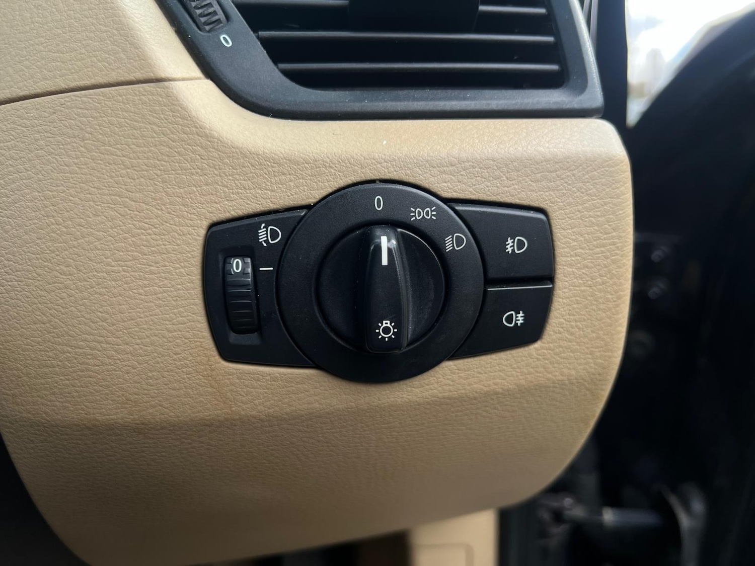 Used BMW X1 2011 for sale - 78008061: Photo 28