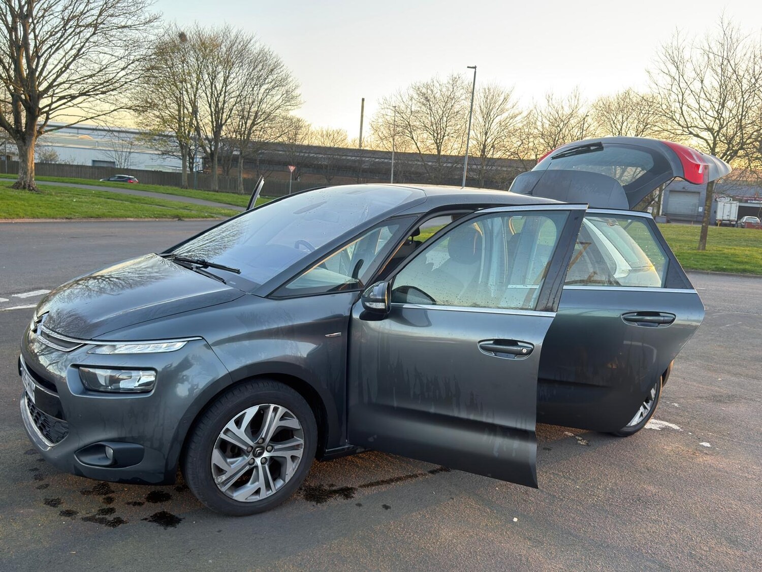 Used Citroen C4 Picasso 2015 for sale - 77254322: Photo 28