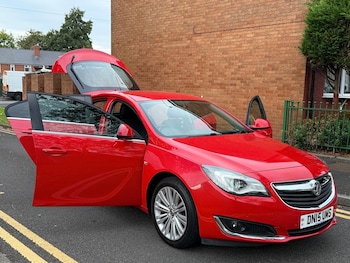 2015 (15) - 1.8i VVT Design 5dr