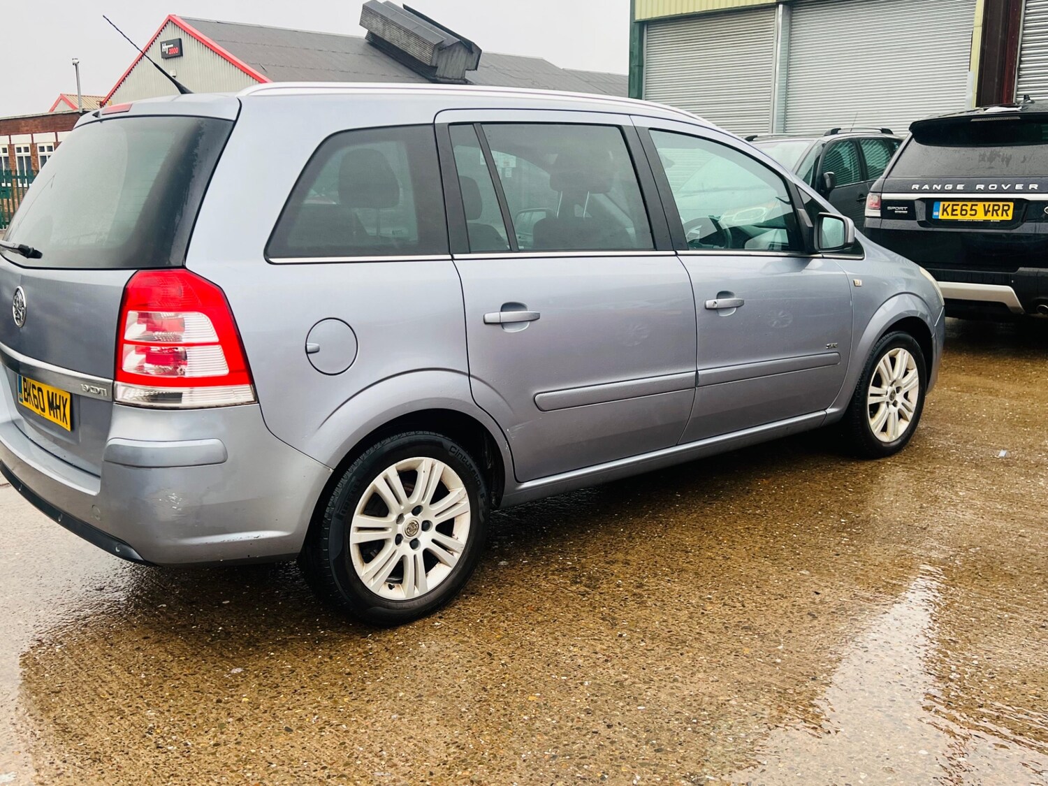 Used Vauxhall Zafira 2010 for sale - 77515315: Photo 10