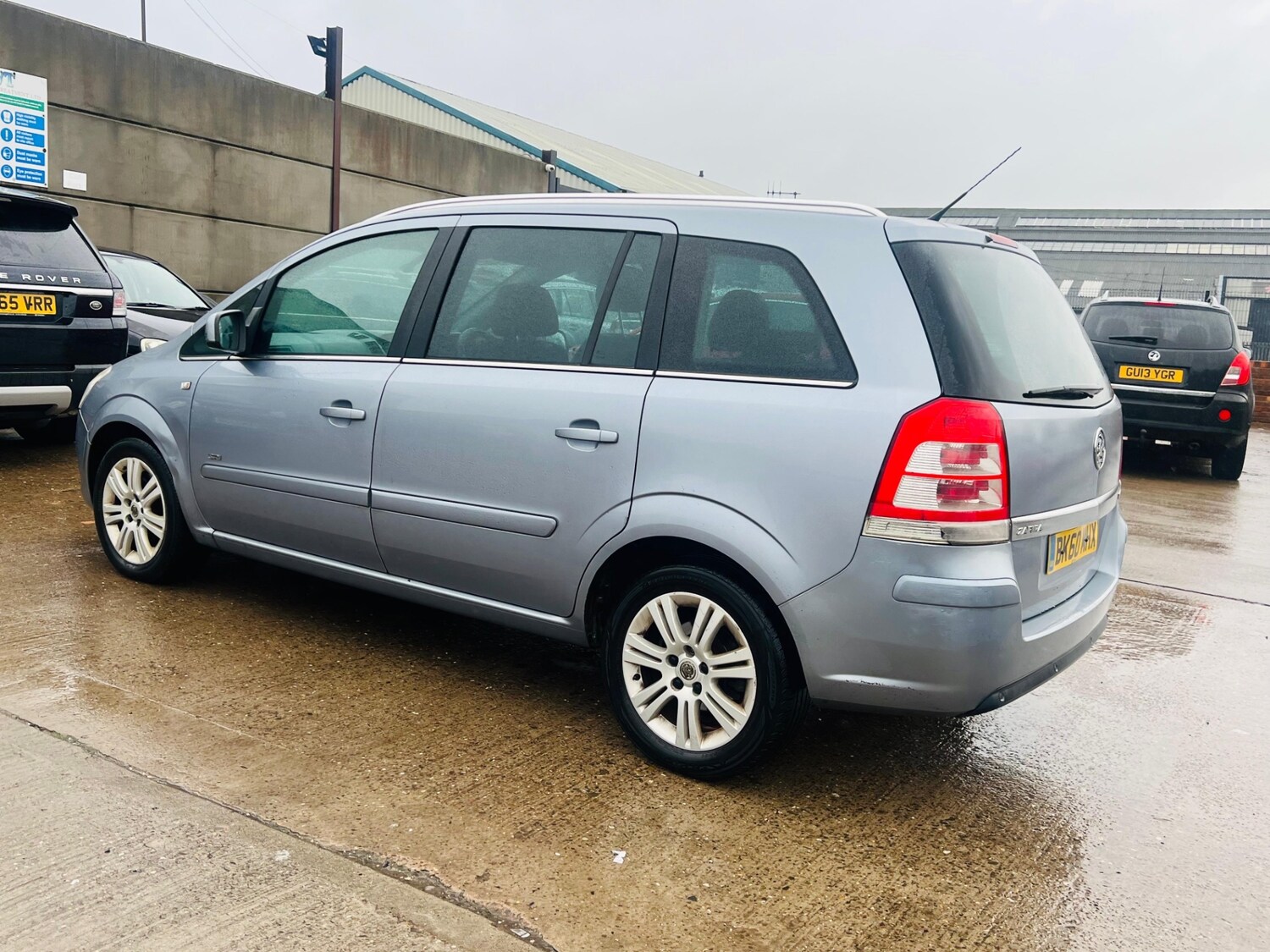 Used Vauxhall Zafira 2010 for sale - 77515315: Photo 11