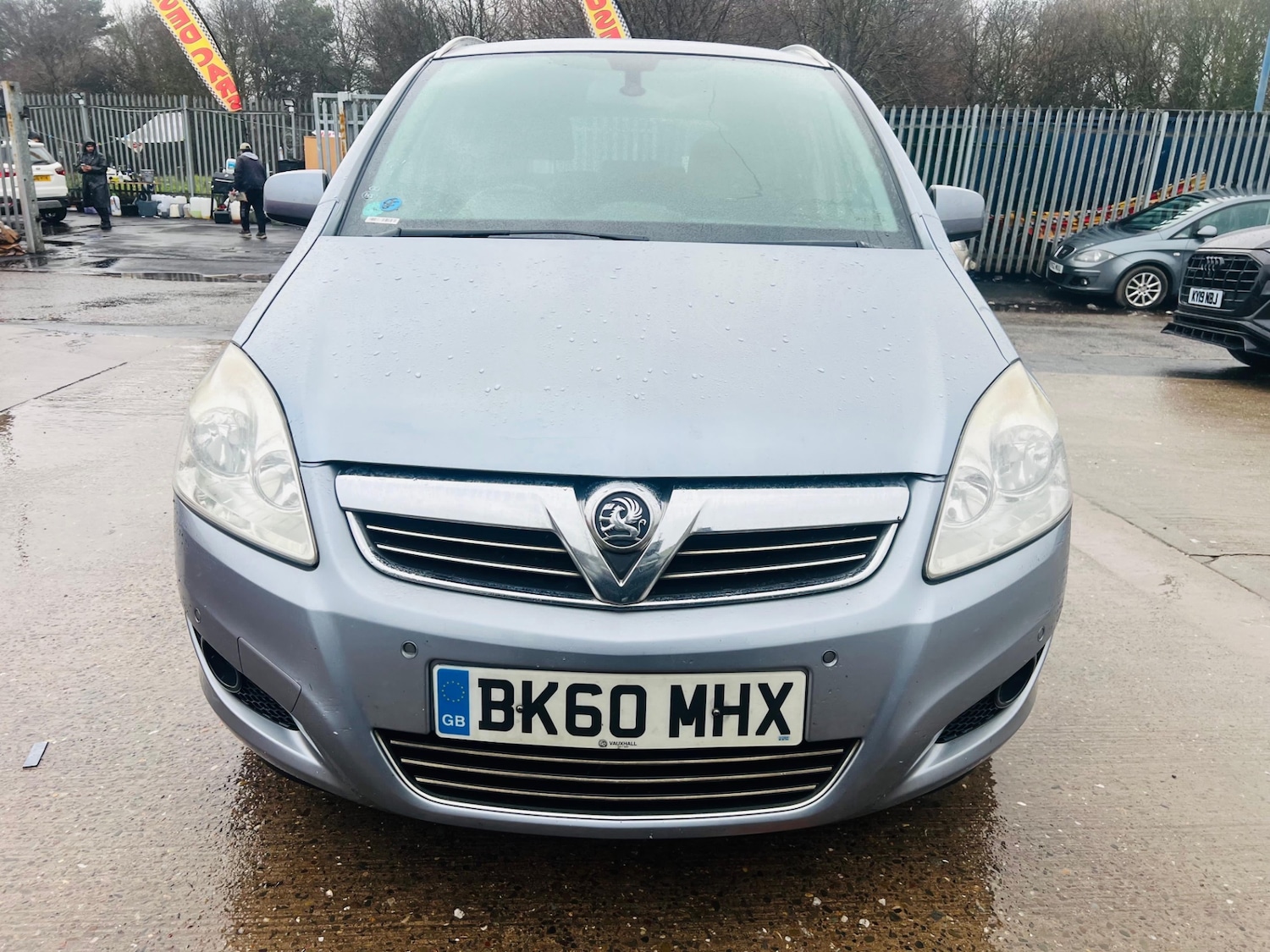Used Vauxhall Zafira 2010 for sale - 77515315: Photo 2