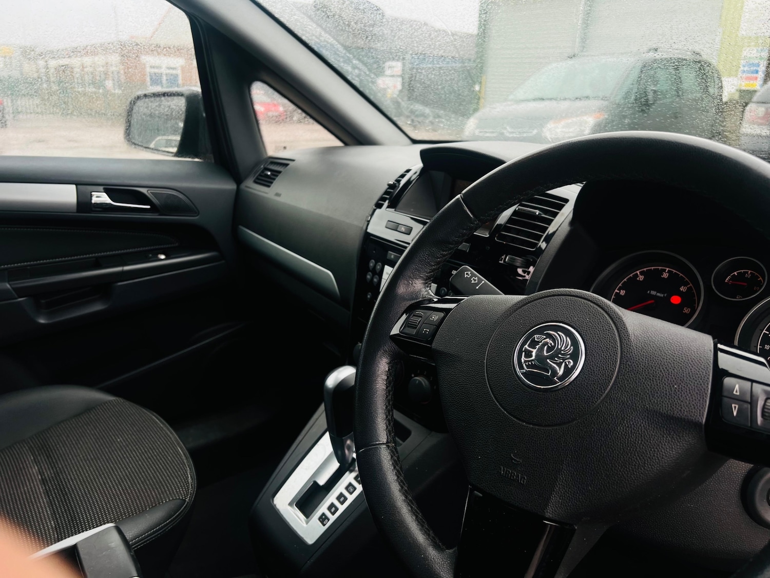 Used Vauxhall Zafira 2010 for sale - 77515315: Photo 28