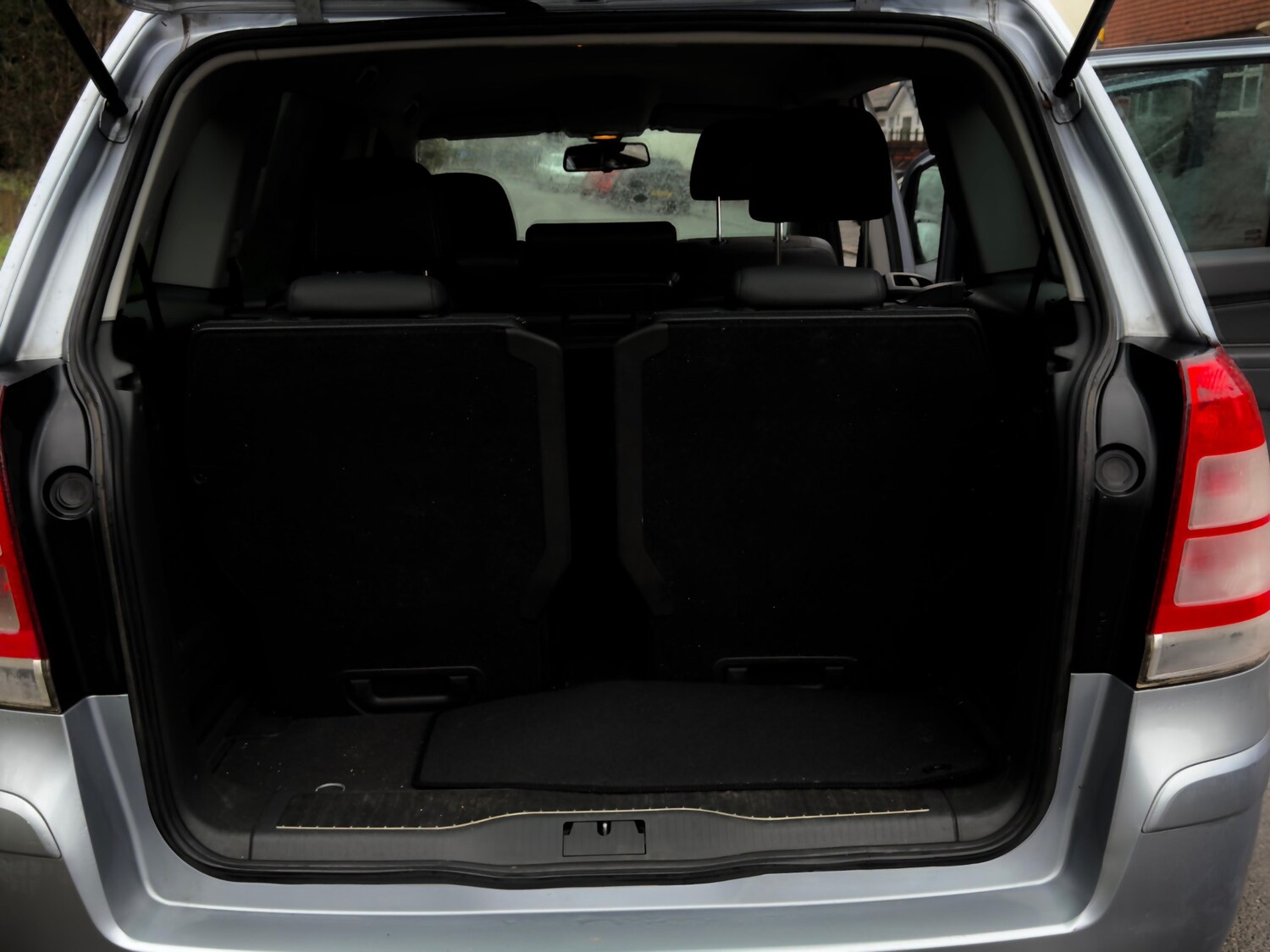 Used Vauxhall Zafira 2010 for sale - 77515315: Photo 48