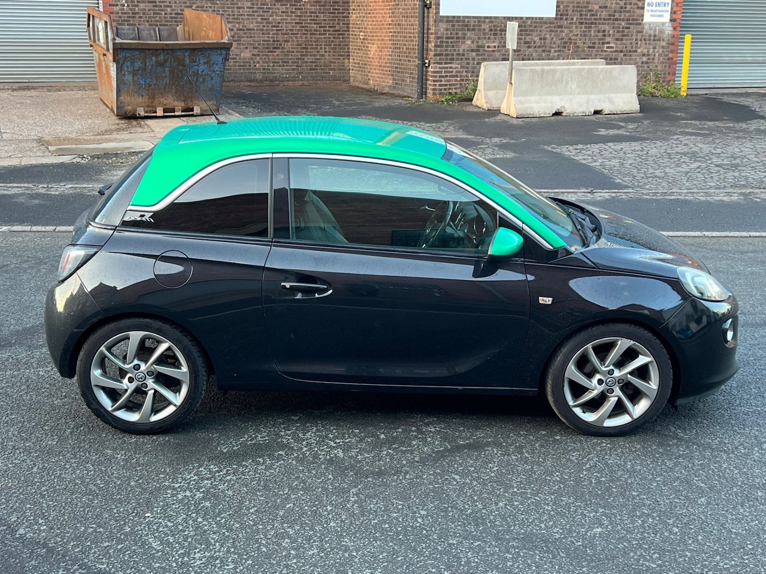 Used Vauxhall ADAM 2014 for sale - 76168018: Photo 5