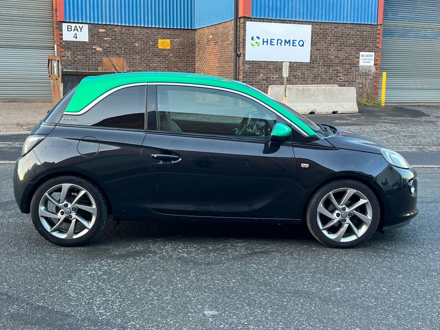 Used Vauxhall ADAM 2014 for sale - 76168018: Photo 6