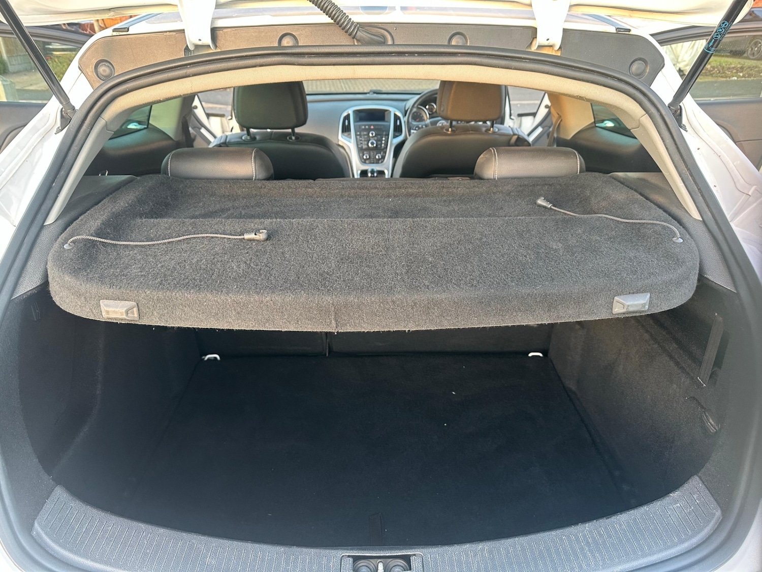 Used Vauxhall Astra GTC 2015 for sale - 77067507: Photo 28