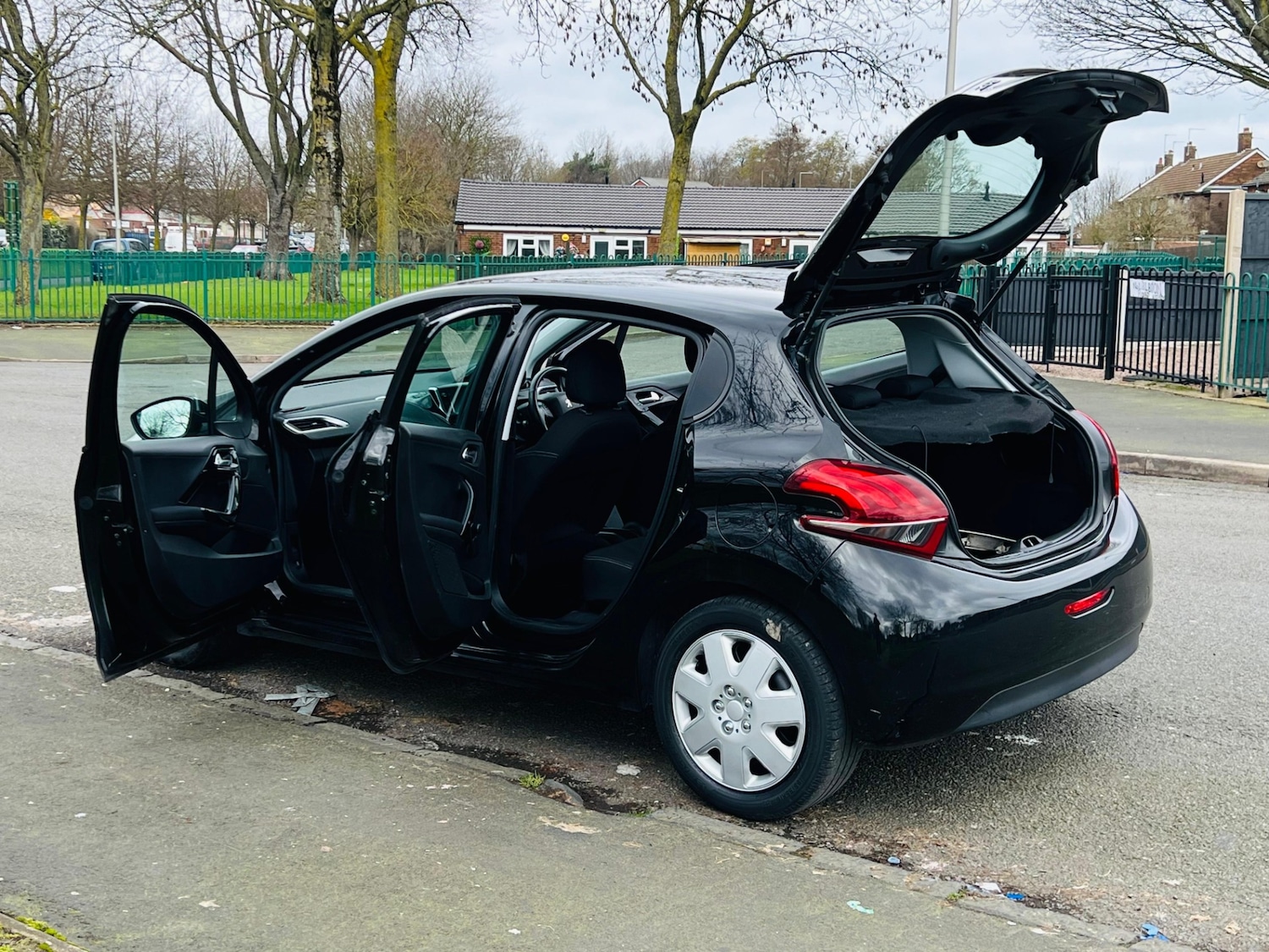 Used Peugeot 208 2019 for sale - 77551444: Photo 26