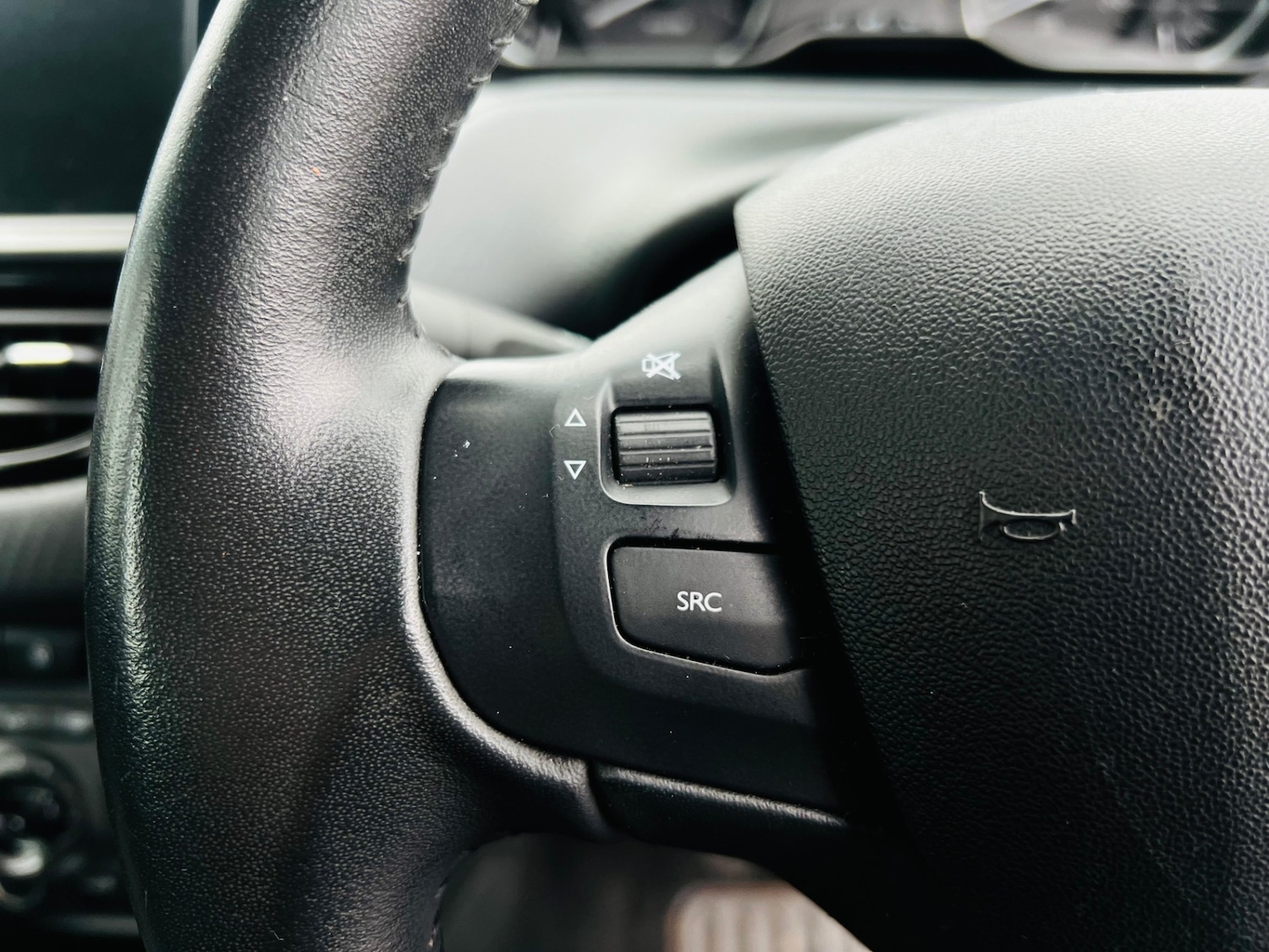 Used Peugeot 208 2019 for sale - 77551444: Photo 36