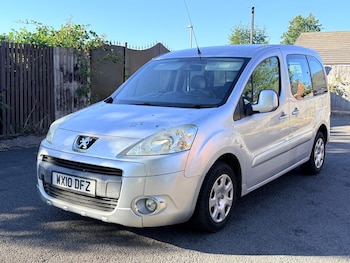 Used Peugeot Partner Tepee 2010 for sale - 79098335: Photo