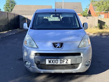 Used Peugeot Partner Tepee 2010 for sale - 79098335: Photo