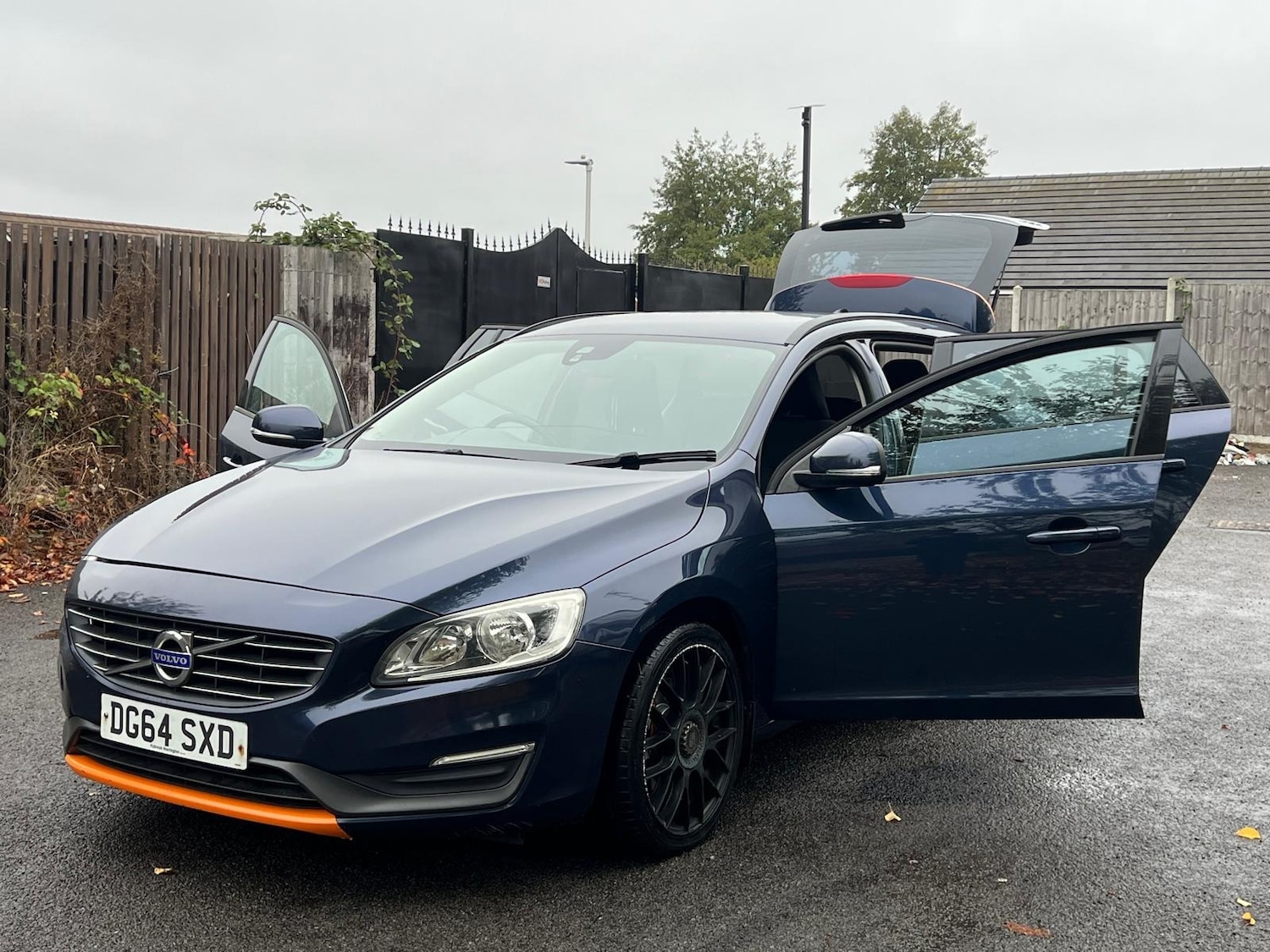 Used Volvo V60 2014 for sale - 77163953: Photo 57