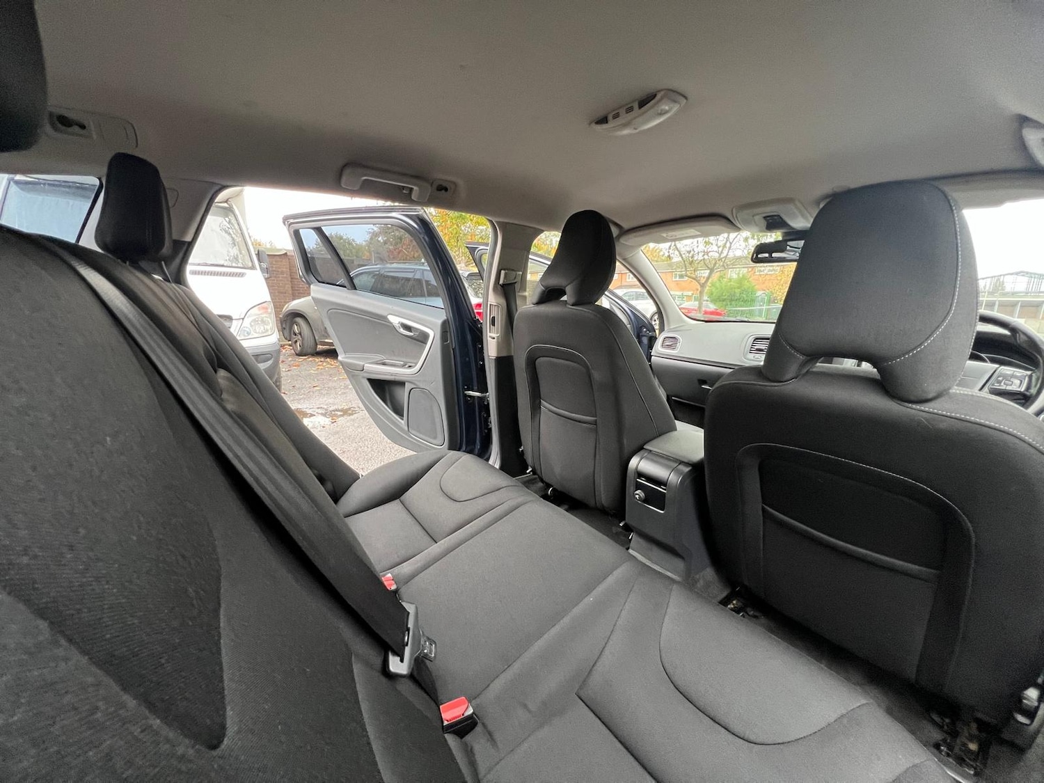 Used Volvo V60 2014 for sale - 77163953: Photo 72