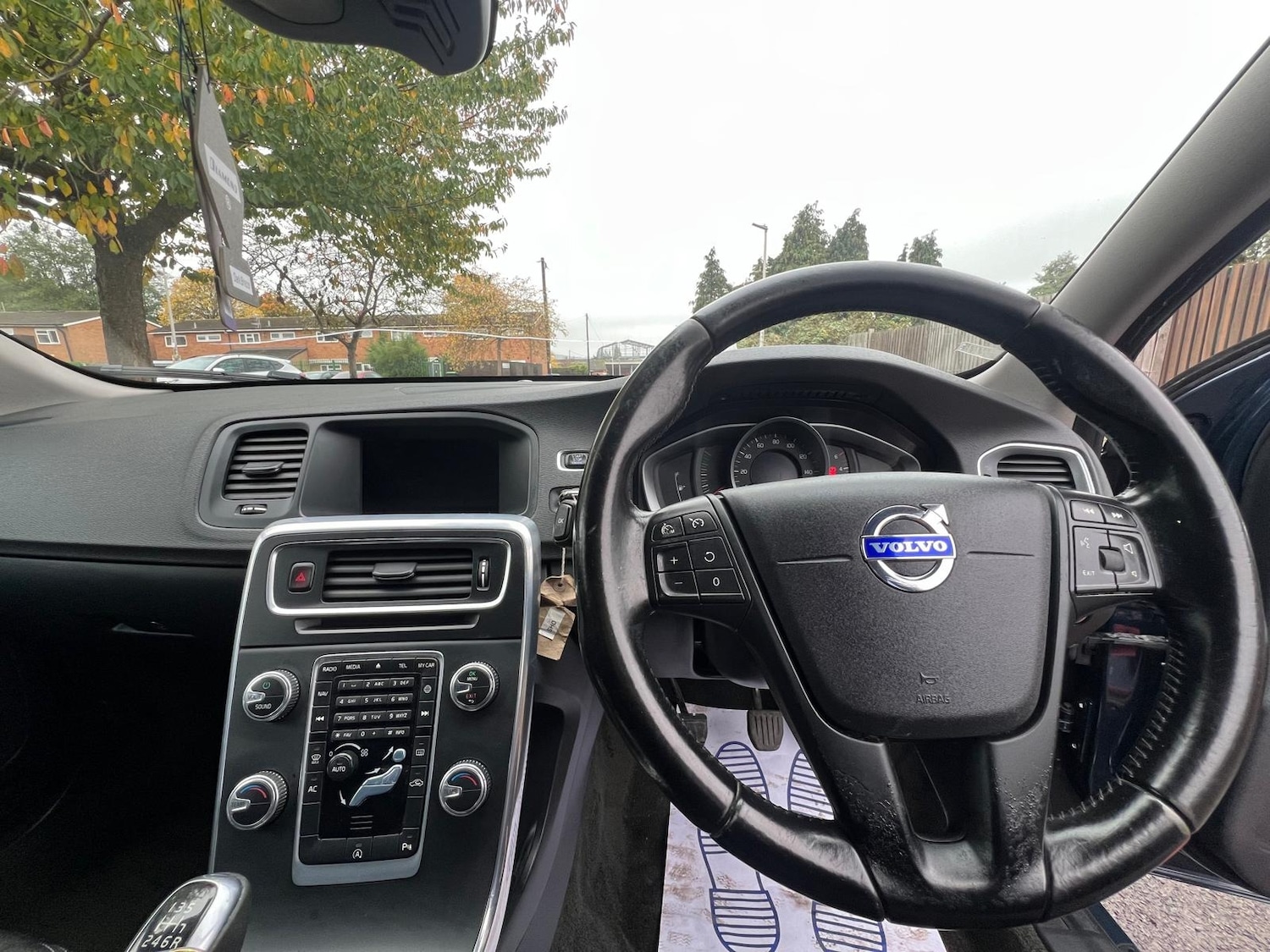 Used Volvo V60 2014 for sale - 77163953: Photo 74