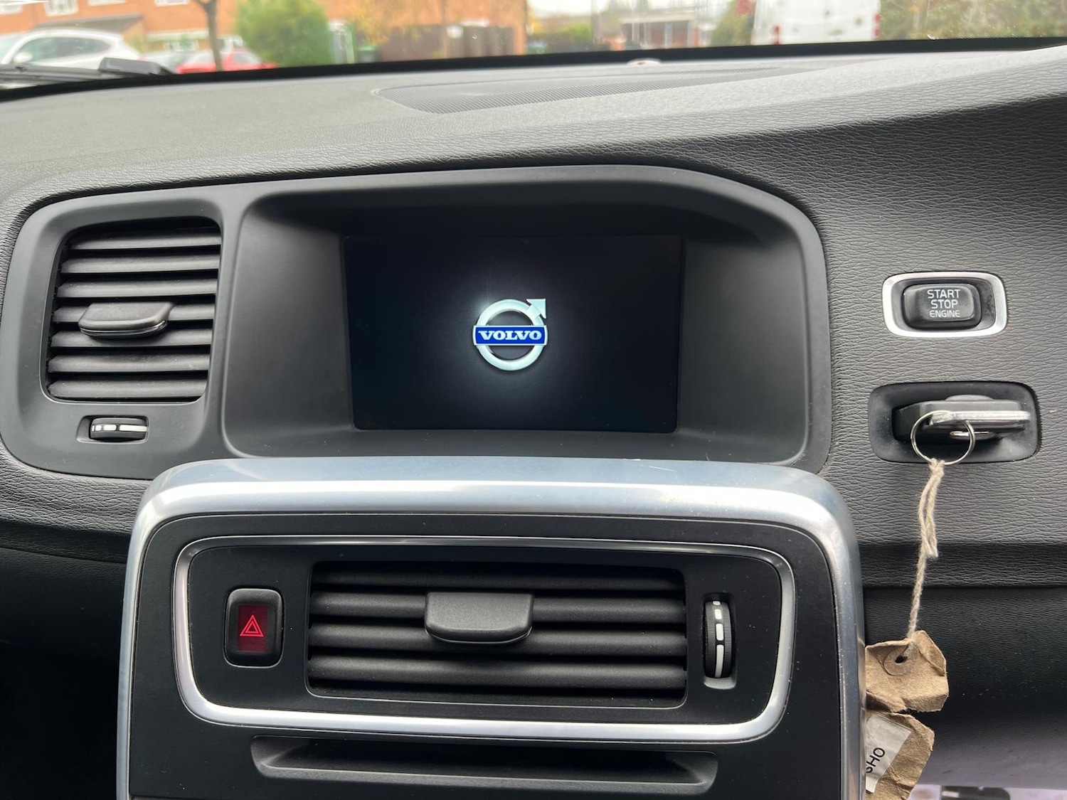 Used Volvo V60 2014 for sale - 77163953: Photo 75