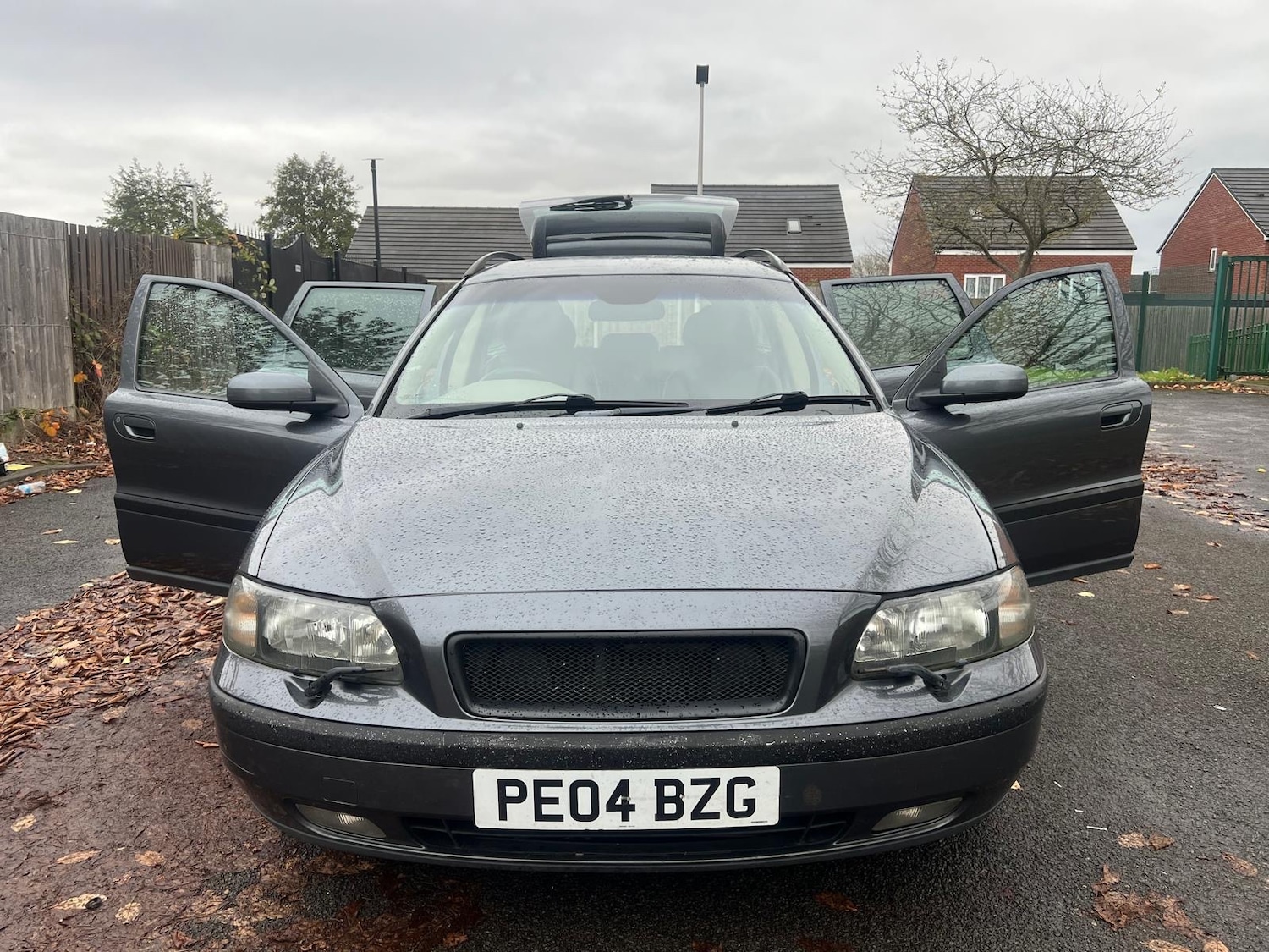 Used Volvo V70 2004 for sale - 76454222: Photo 11