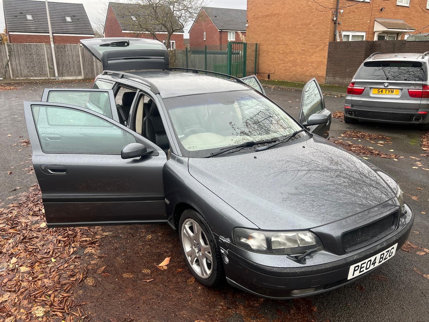 Used Volvo V70 2004 for sale - 76454222: Photo 12