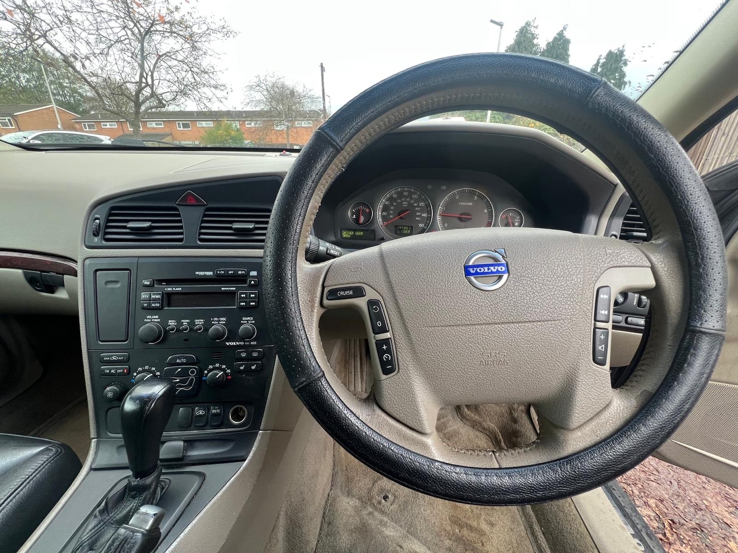 Used Volvo V70 2004 for sale - 76454222: Photo 21