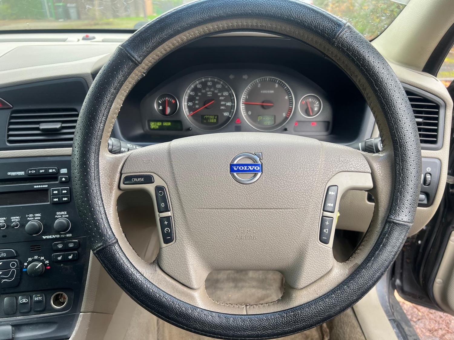 Used Volvo V70 2004 for sale - 76454222: Photo 22