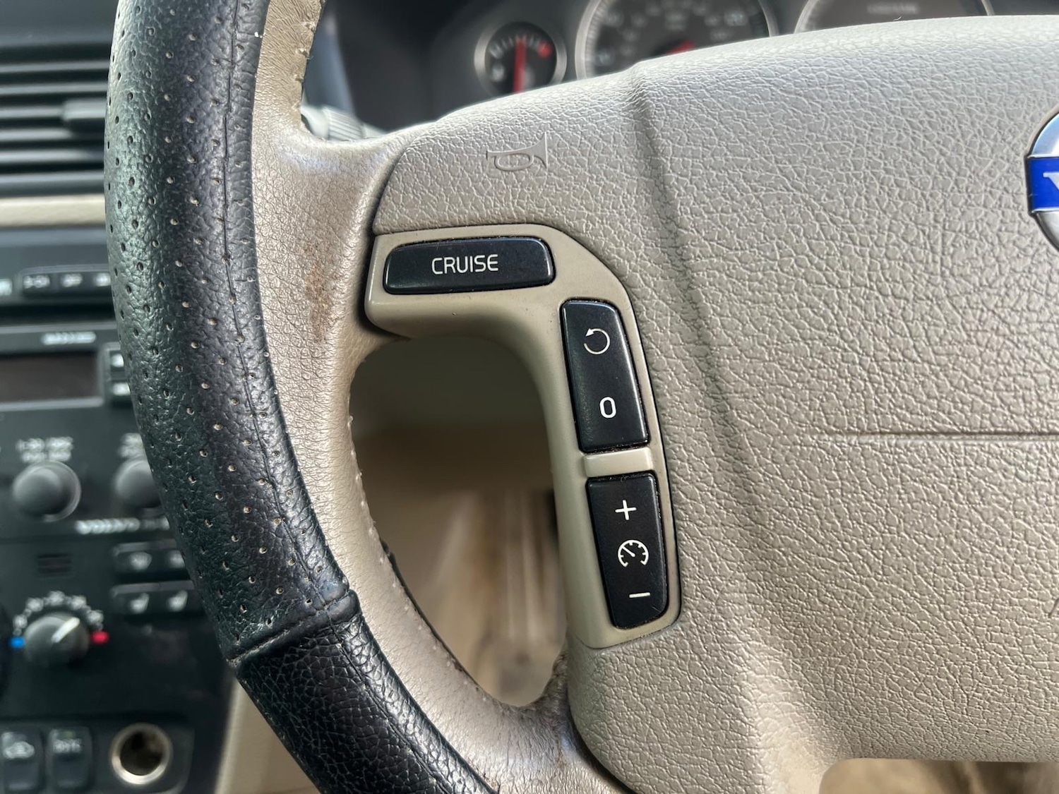 Used Volvo V70 2004 for sale - 76454222: Photo 27