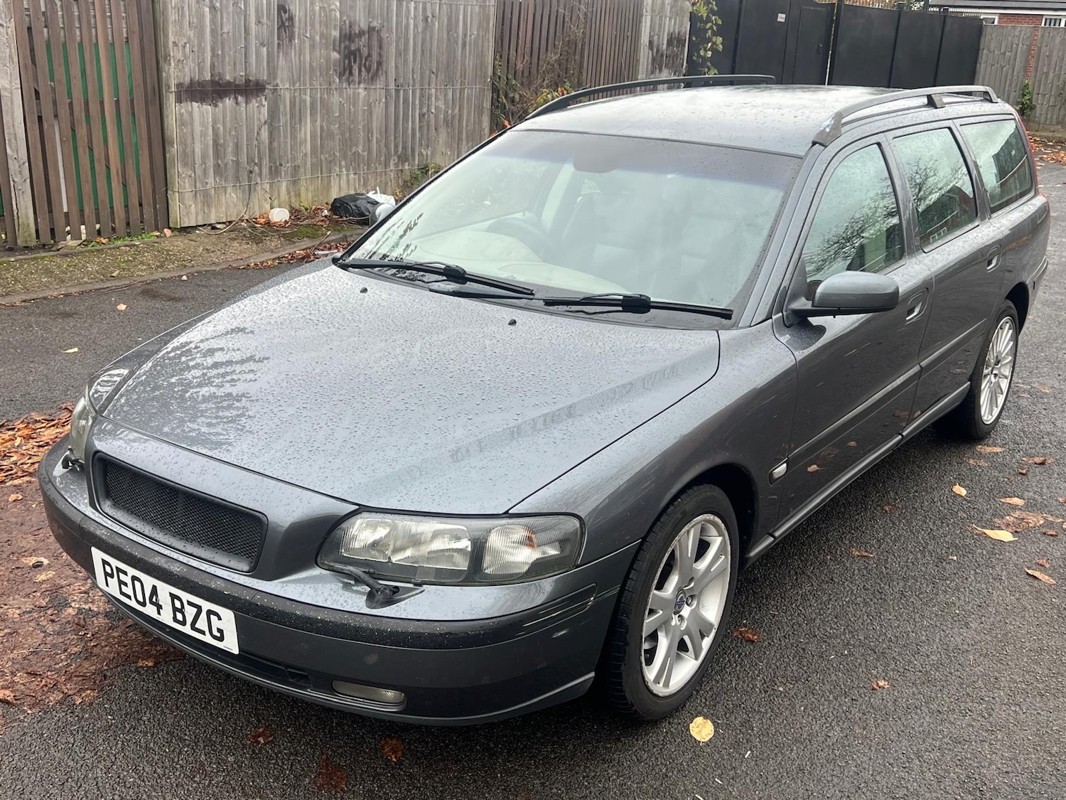 Used Volvo V70 2004 for sale - 76454222: Photo 36