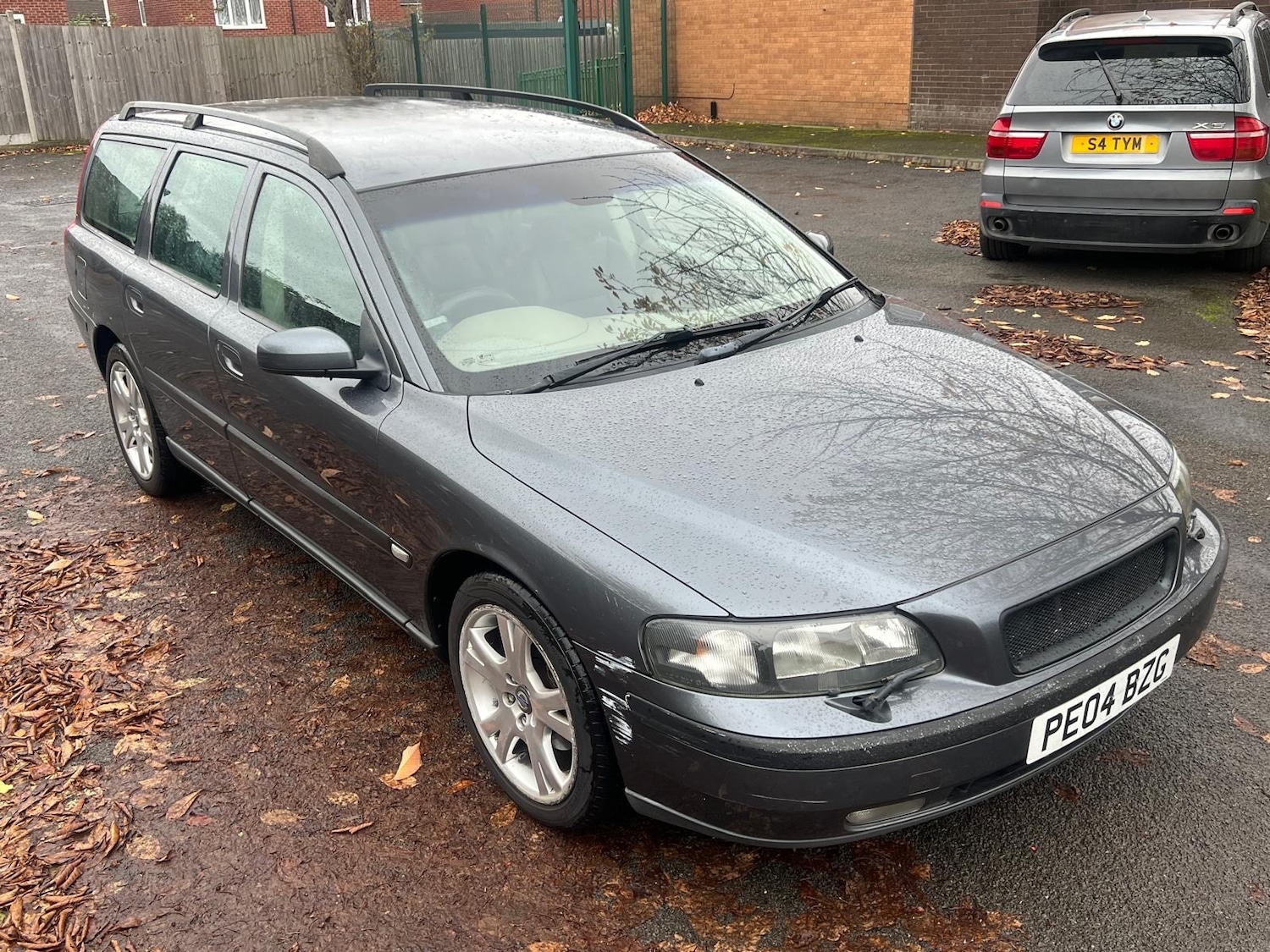 Used Volvo V70 2004 for sale - 76454222: Photo 40