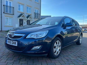Used Vauxhall Astra 2012 for sale - 76573803: Photo