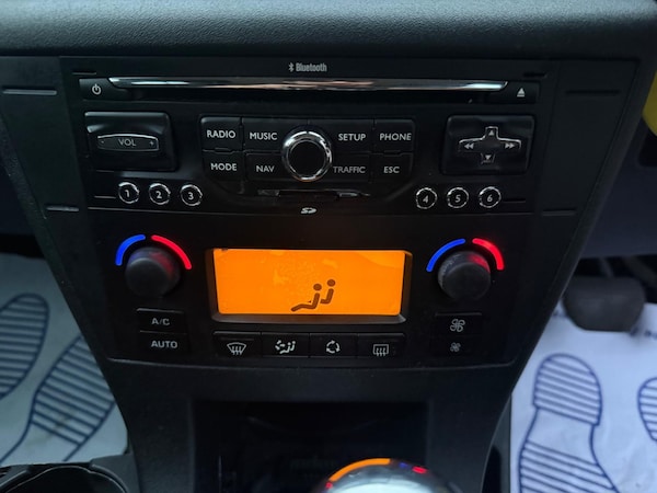 Used Citroen C4 2010 for sale - 76176100: Photo 22