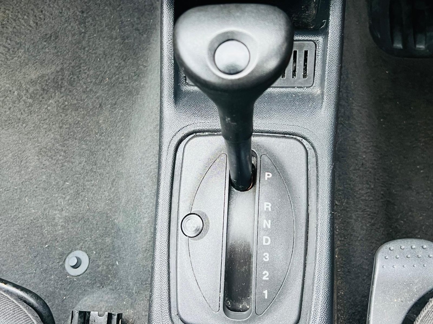 Used Vauxhall Corsa 2004 for sale - 77320192: Photo 15