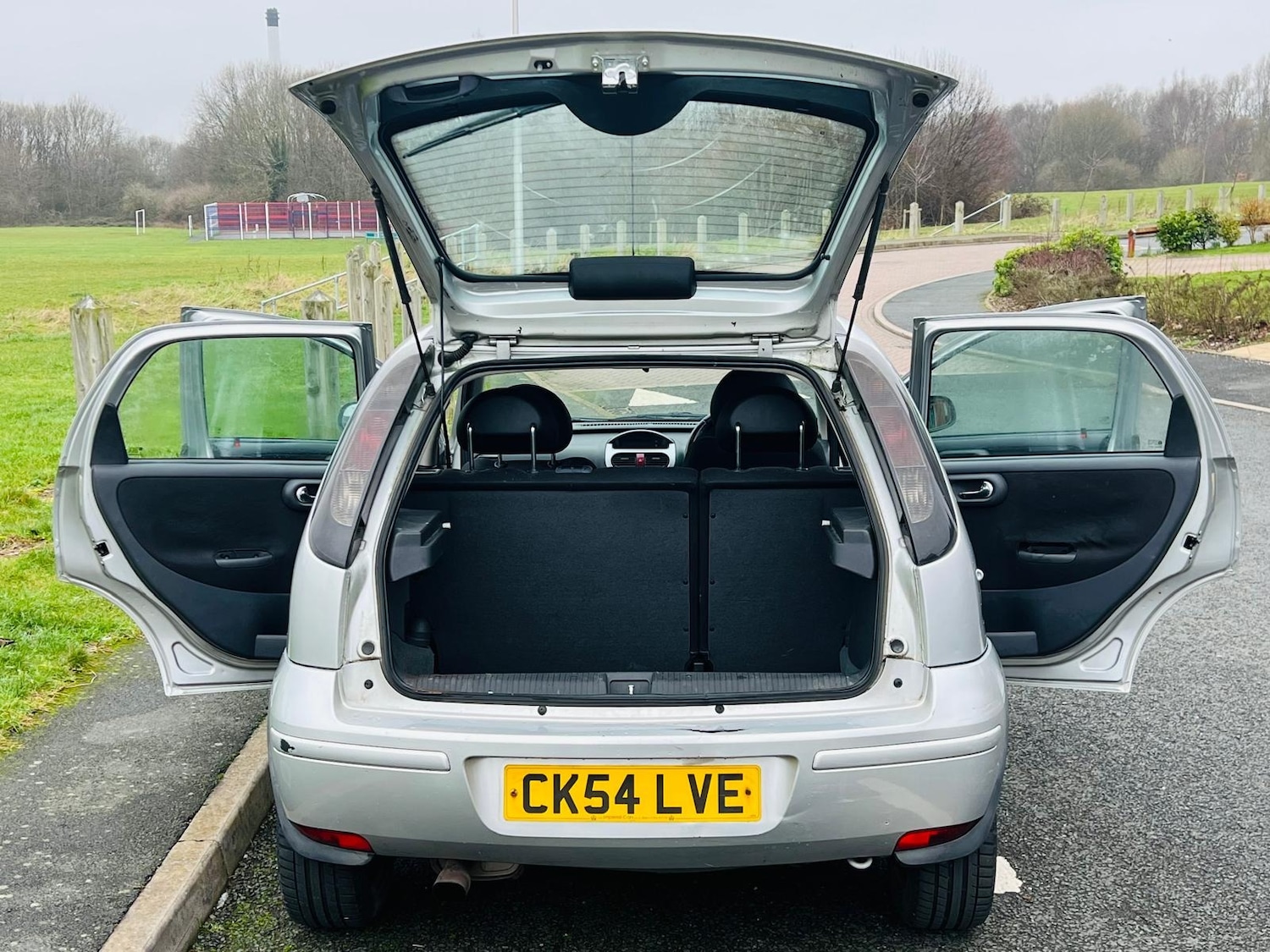 Used Vauxhall Corsa 2004 for sale - 77320192: Photo 39