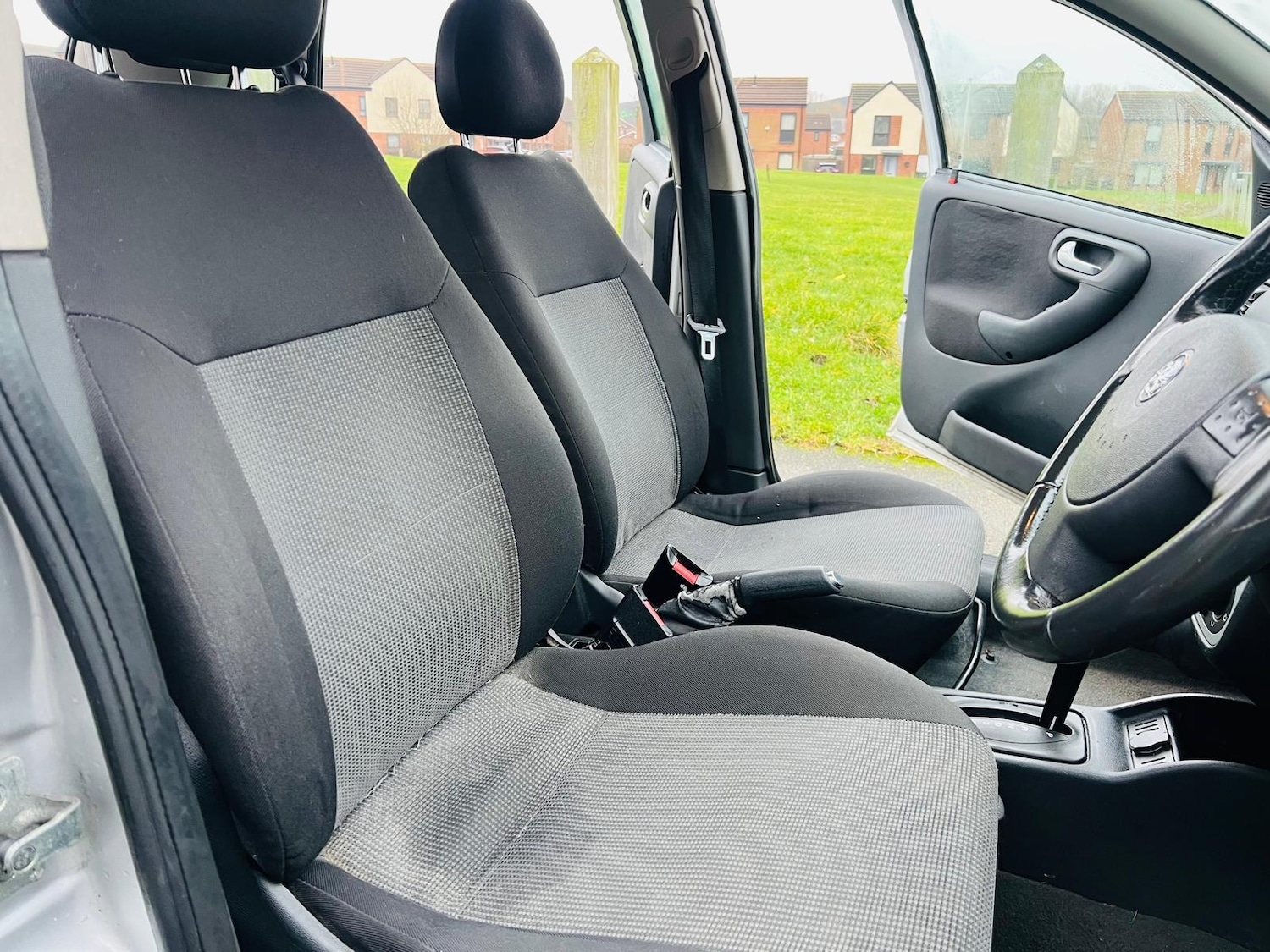 Used Vauxhall Corsa 2004 for sale - 77320192: Photo 41