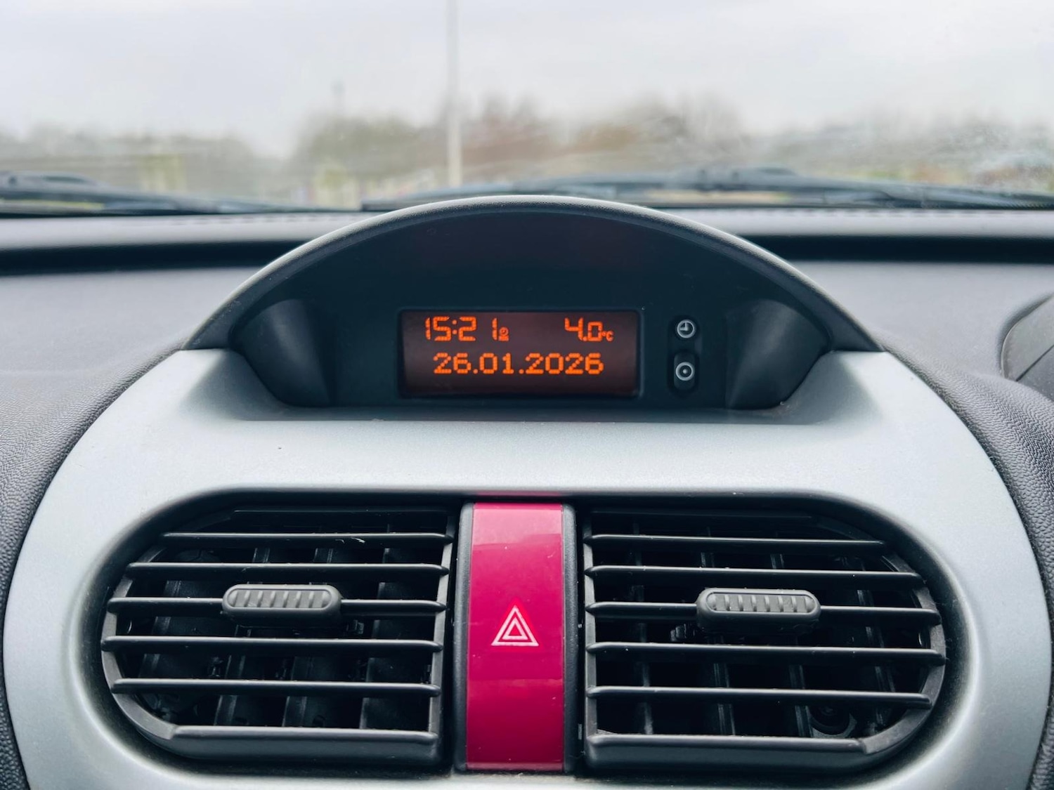 Used Vauxhall Corsa 2004 for sale - 77320192: Photo 8