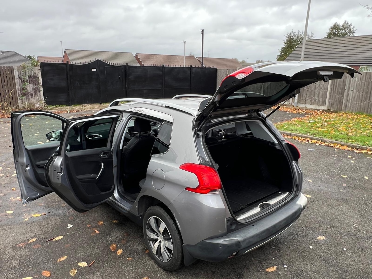 Used Peugeot 2008 2013 for sale - 76389430: Photo 15