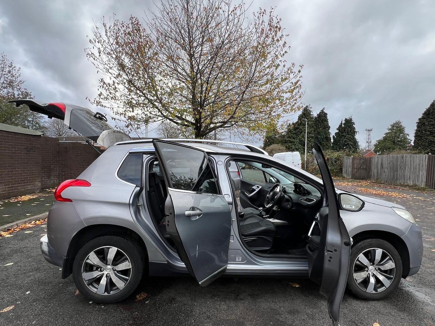 Used Peugeot 2008 2013 for sale - 76389430: Photo 19