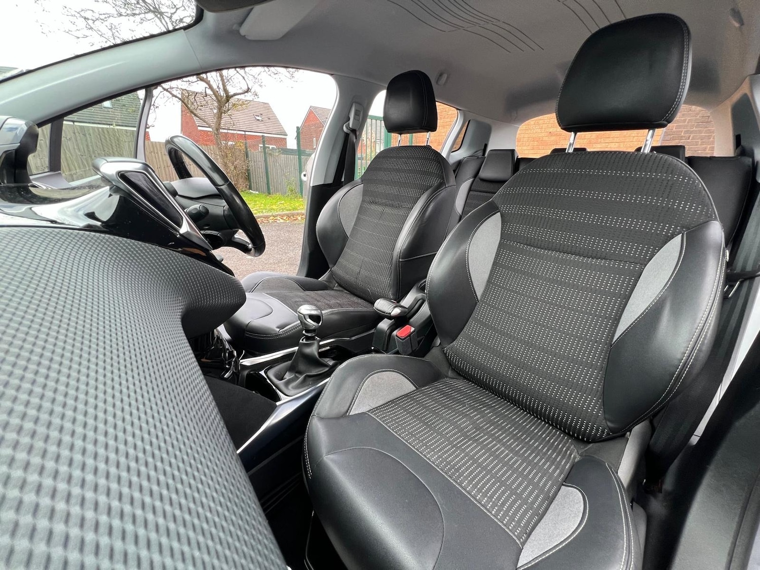 Used Peugeot 2008 2013 for sale - 76389430: Photo 22