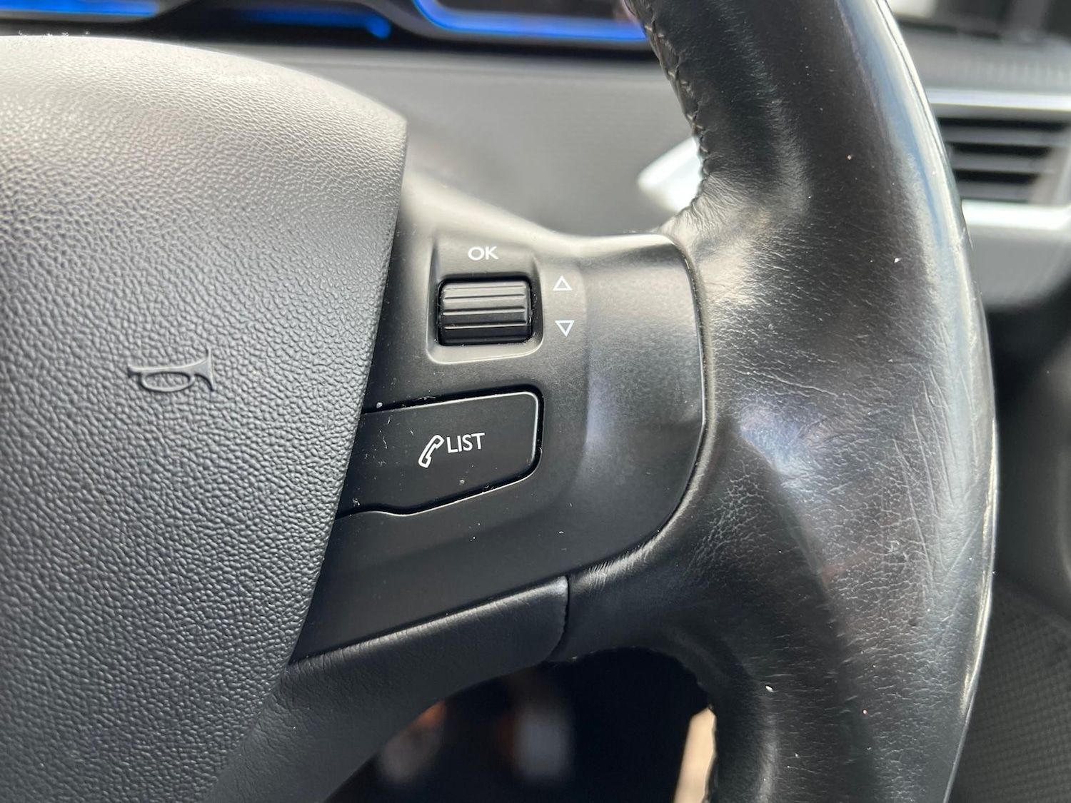 Used Peugeot 2008 2013 for sale - 76389430: Photo 27