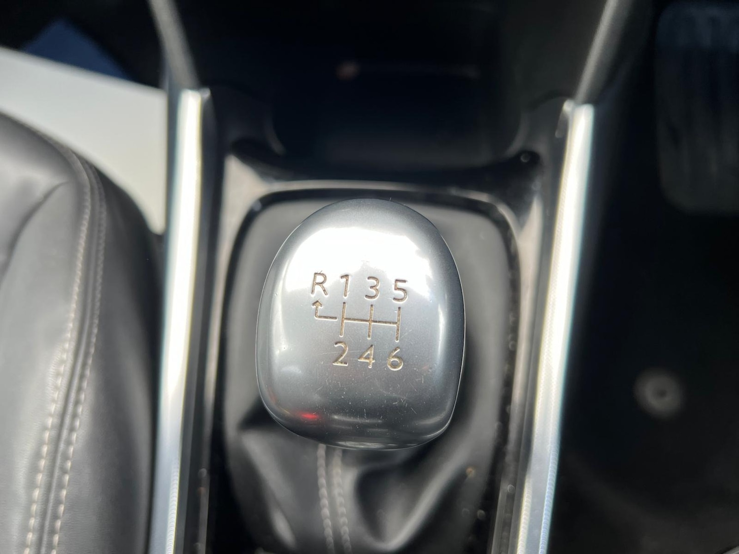 Used Peugeot 2008 2013 for sale - 76389430: Photo 31