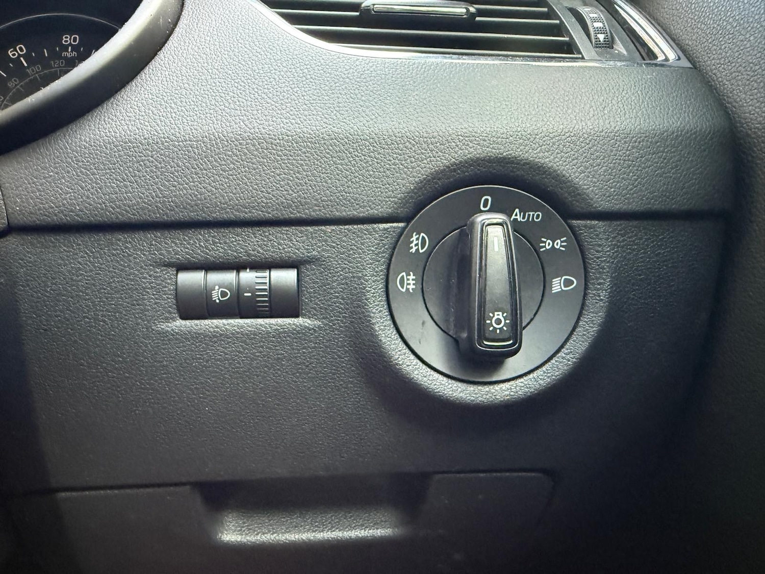 Used Skoda Octavia 2015 for sale - 76399385: Photo 23