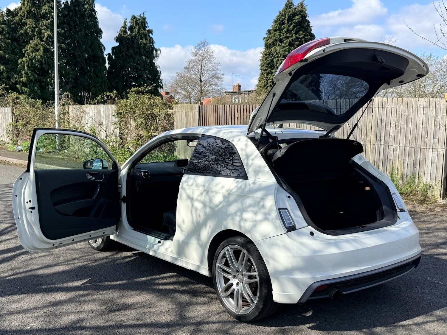 Used Audi A1 2011 for sale - 78102306: Photo 22