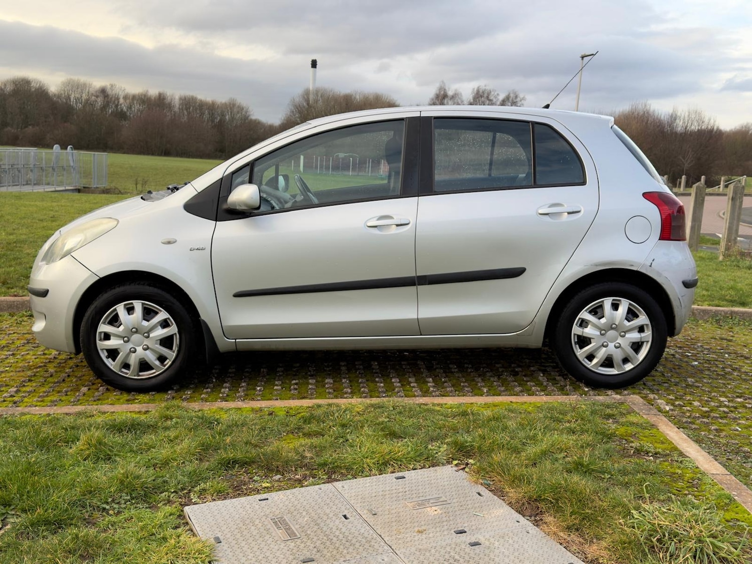 Used Toyota Yaris 2008 for sale - 77254324: Photo 32