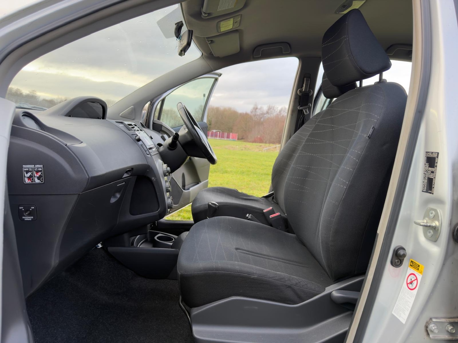 Used Toyota Yaris 2008 for sale - 77254324: Photo 44