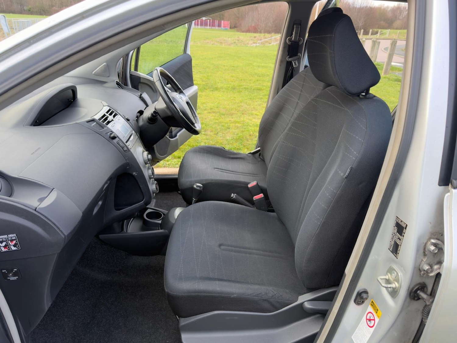 Used Toyota Yaris 2008 for sale - 77254324: Photo 45