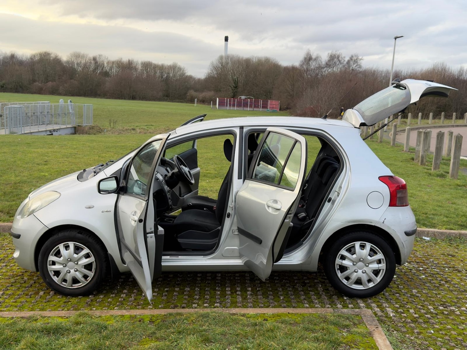 Used Toyota Yaris 2008 for sale - 77254324: Photo 55