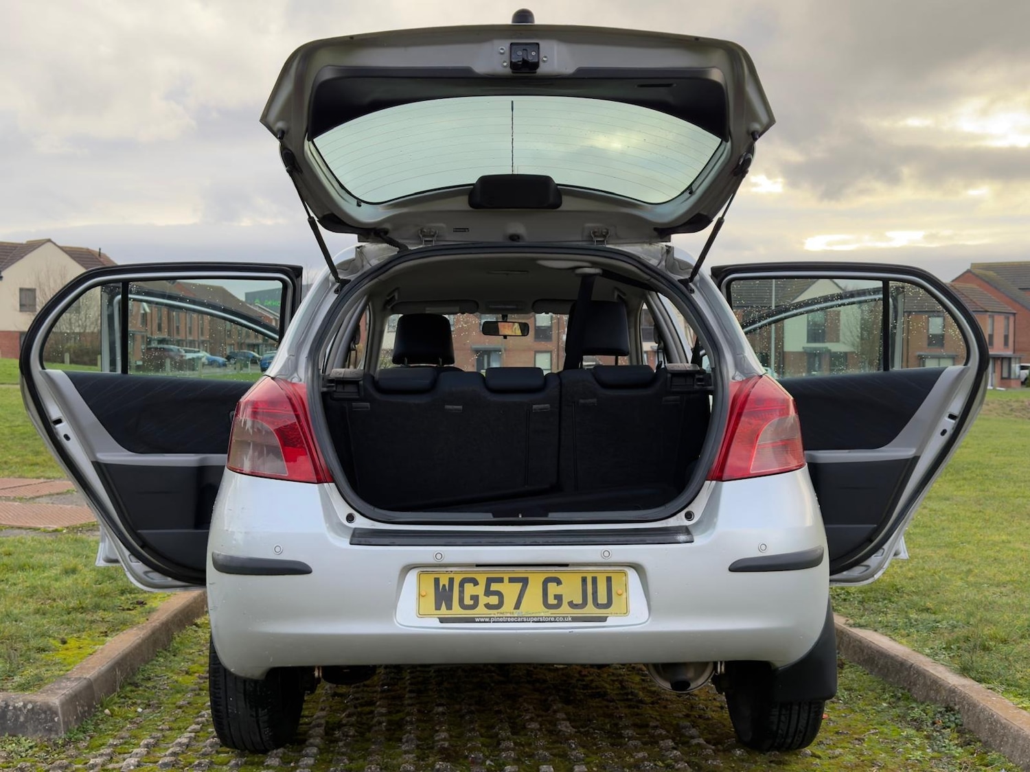 Used Toyota Yaris 2008 for sale - 77254324: Photo 56