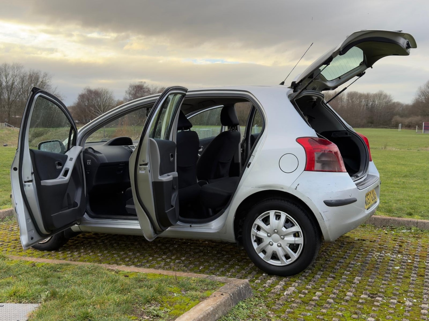 Used Toyota Yaris 2008 for sale - 77254324: Photo 58